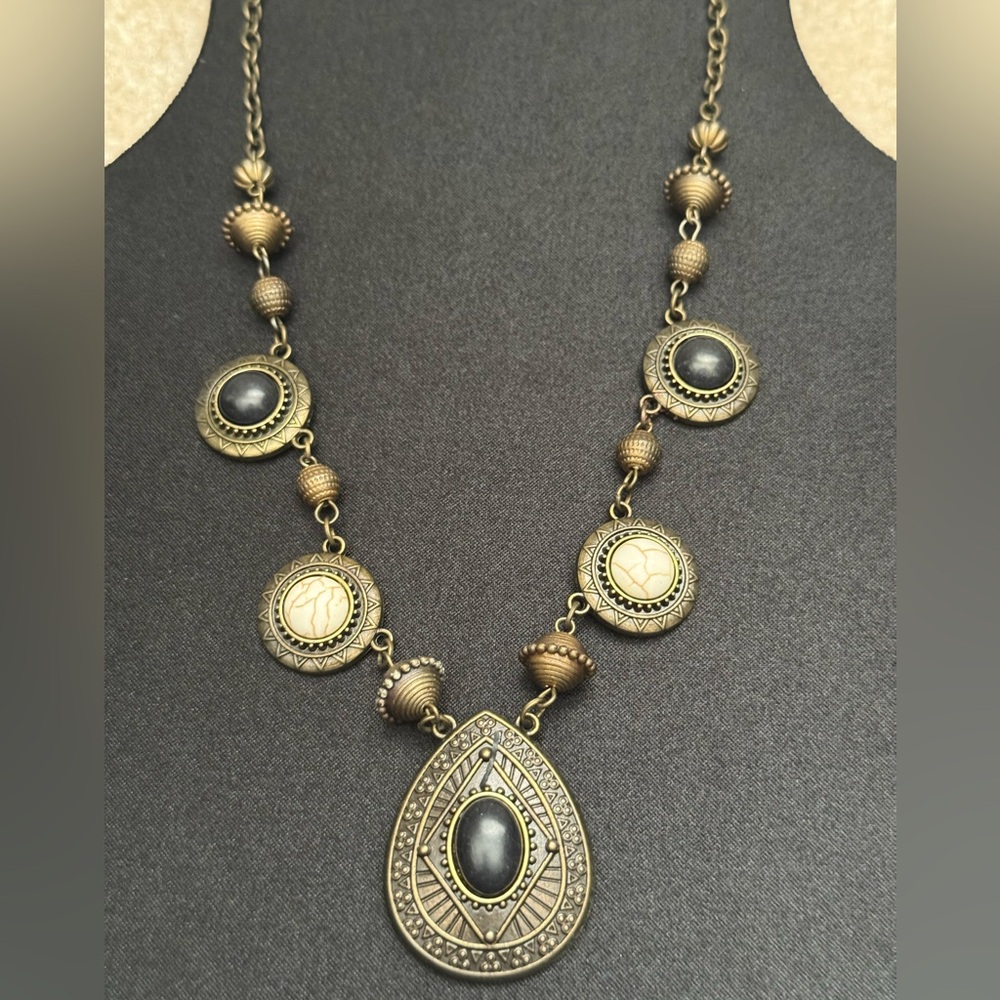 Elegant Copper and Gold with Black accents Necklace